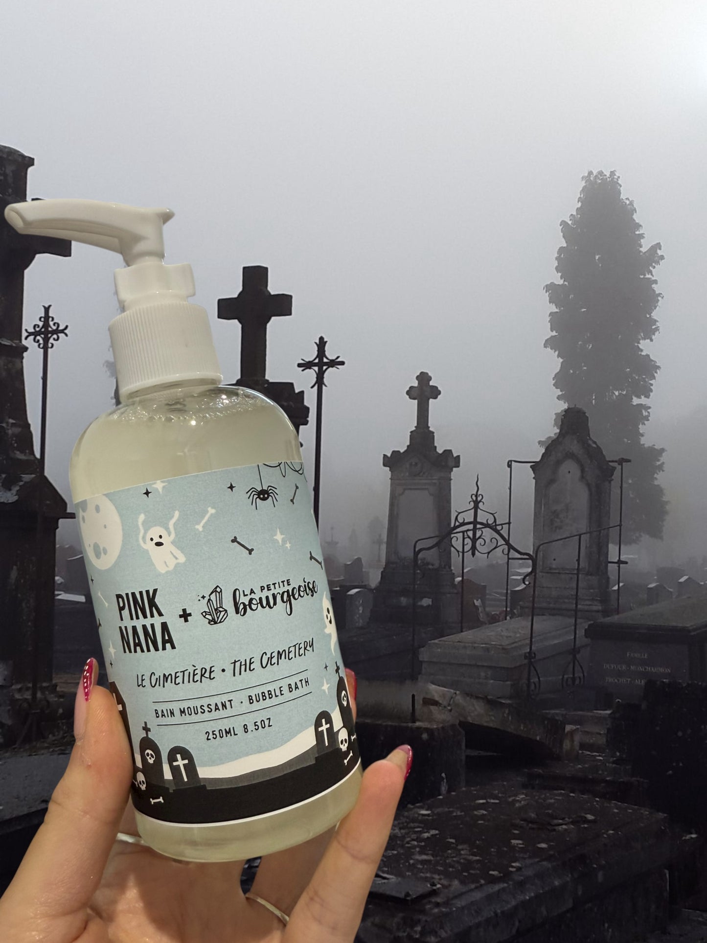 Bain moussant Le cimetière